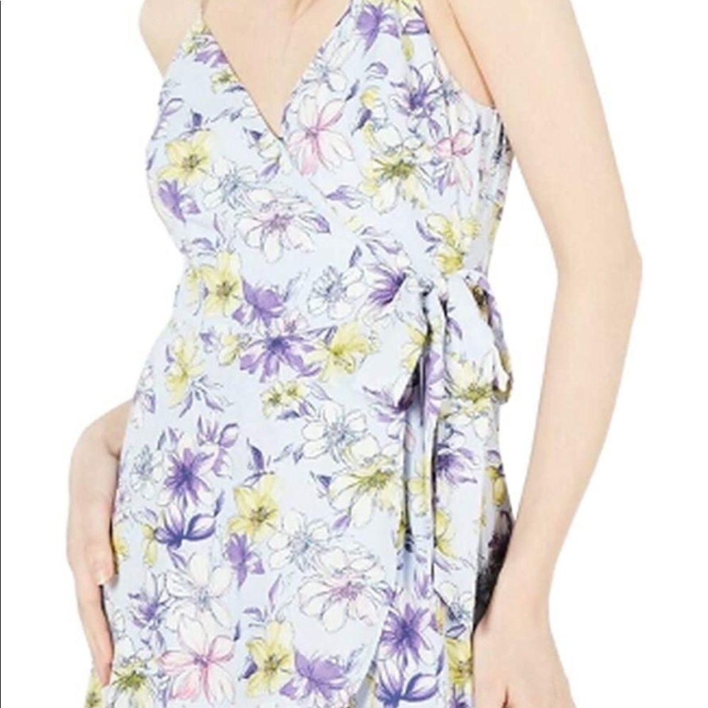 FLORAL SLEEVELESS ROMPER - Picture 2 of 3